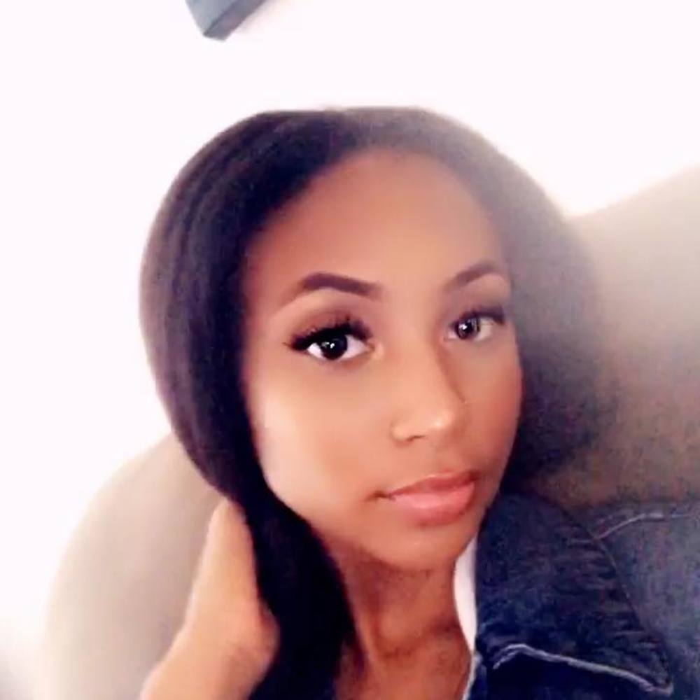 Meet your Posher, Ebony